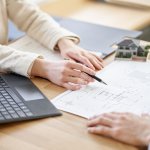 文系出身でも施工管理は目指せる？転職を成功させるための3つのポイント