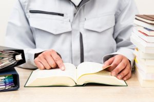 一級建築施工管理技士は独学で合格できる？おすすめテキスト・問題集と勉強法を解説